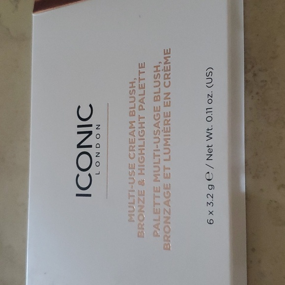 Iconic London Multi-use Cream Blush, bronze & highlight palette - Picture 5 of 5